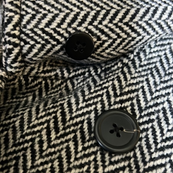 EUC J. Crew Factory 💯% Wool Black and White Herringbone Pea Coat - Picture 6 of 11